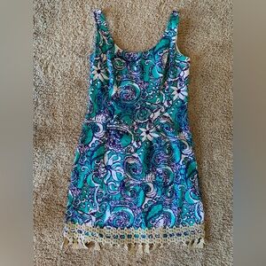 Lilly Pulitzer Shift: Vibrant Paisley Print Dress with Tassel Hem